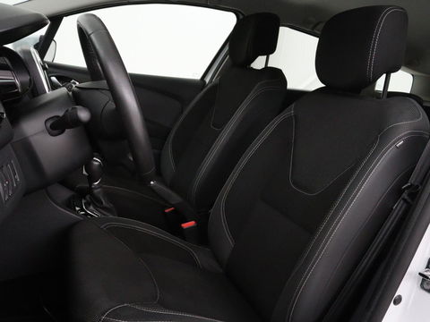 Renault Clio 1.2 TCe Zen | Automaat | Camera | Trekhaak | Navigatie | Climate control | Cruise control | Bluetooth