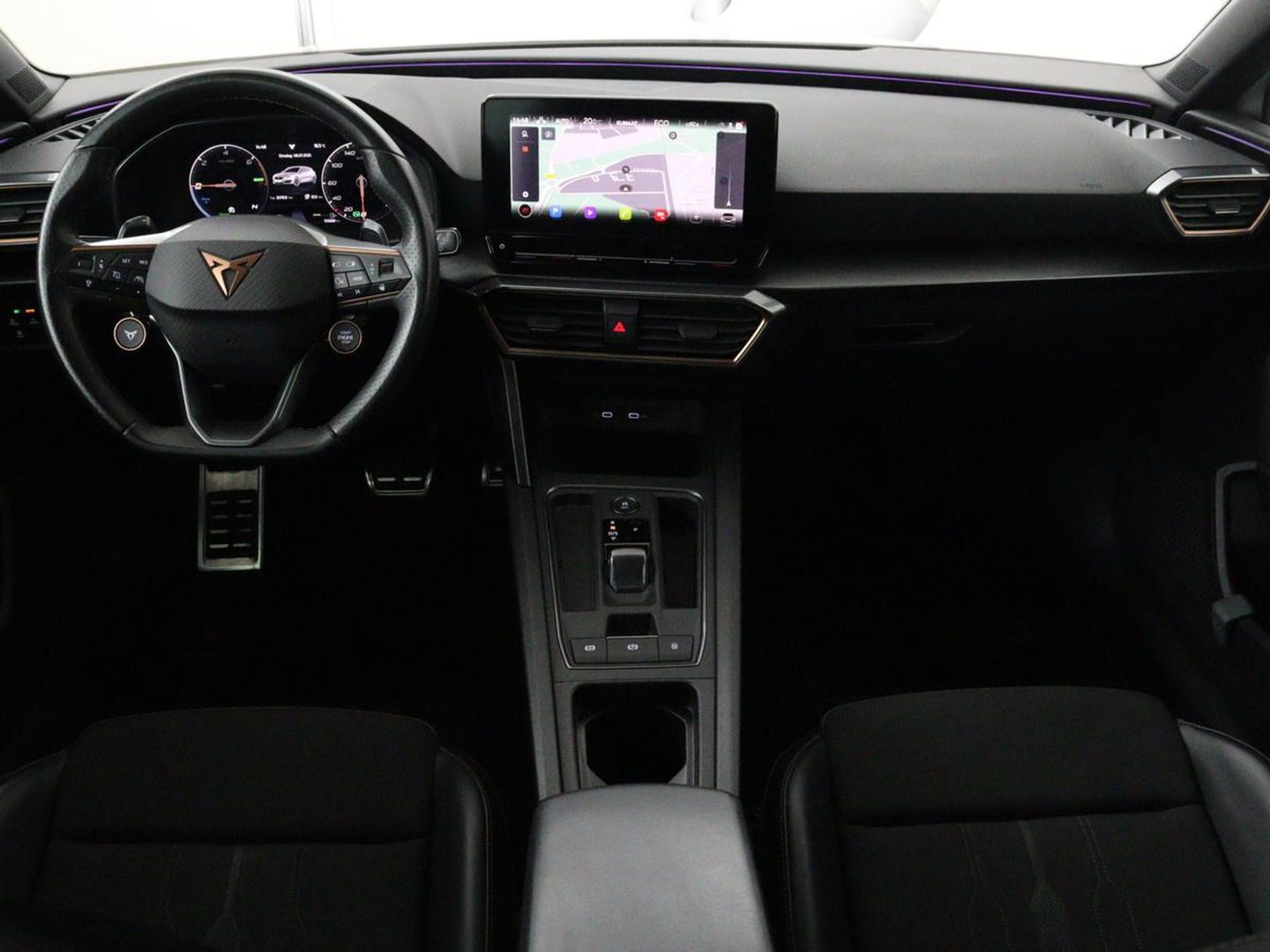 CUPRA Leon 1.4 e-Hybrid VZ Performance | Panoramadak | Stoel & stuurverwarming | Adaptive cruise | Camera | Carplay | Navigatie | Sfeerverlichting | Keyless | Full LED | PHEV