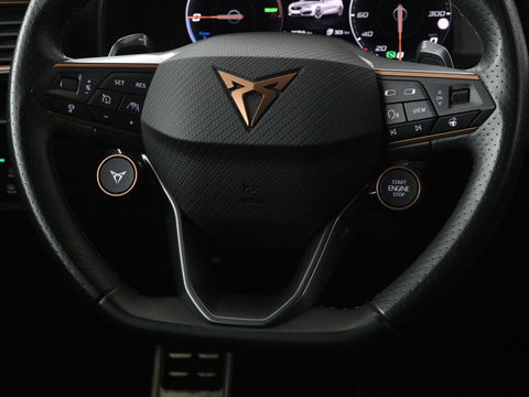 CUPRA Leon 1.4 e-Hybrid VZ Performance | Panoramadak | Stoel & stuurverwarming | Adaptive cruise | Camera | Carplay | Navigatie | Sfeerverlichting | Keyless | Full LED | PHEV