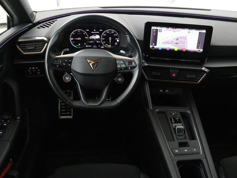 CUPRA Leon 1.4 e-Hybrid VZ Performance | Panoramadak | Stoel & stuurverwarming | Adaptive cruise | Camera | Carplay | Navigatie | Sfeerverlichting | Keyless | Full LED | PHEV