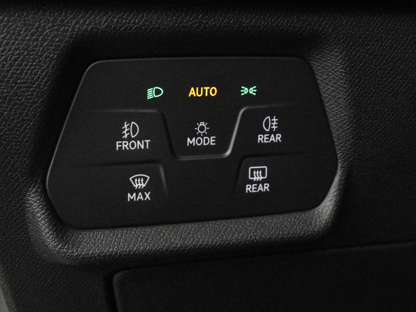 CUPRA Leon 1.4 e-Hybrid VZ Performance | Panoramadak | Stoel & stuurverwarming | Adaptive cruise | Camera | Carplay | Navigatie | Sfeerverlichting | Keyless | Full LED | PHEV