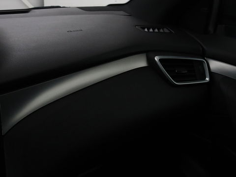 Nissan QASHQAI 1.3 DIG-T Tekna | Panoramadak | Leder | Trekhaak | 360 camera | Stoelverwarming | Bose Sound | Carplay | Full LED | Keyless | Navigatie