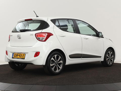 Hyundai i10 1.2i Comfort | Automaat | Climate control | Bluetooth | Elektrische ramen | Parkeerhulp | LED | Stuurbediening | 15'' lichtmetalen velgen