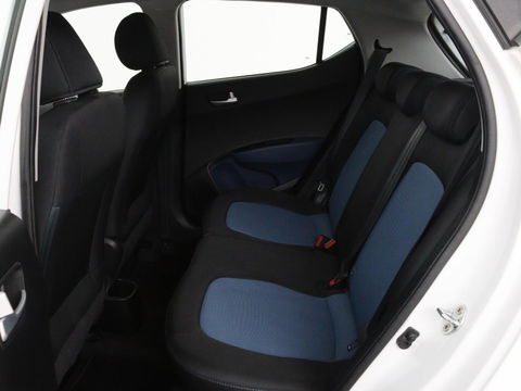 Hyundai i10 1.2i Comfort | Automaat | Climate control | Bluetooth | Elektrische ramen | Parkeerhulp | LED | Stuurbediening | 15'' lichtmetalen velgen