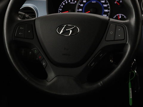 Hyundai i10 1.2i Comfort | Automaat | Climate control | Bluetooth | Elektrische ramen | Parkeerhulp | LED | Stuurbediening | 15'' lichtmetalen velgen