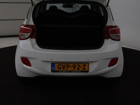 Hyundai i10 1.2i Comfort | Automaat | Climate control | Bluetooth | Elektrische ramen | Parkeerhulp | LED | Stuurbediening | 15'' lichtmetalen velgen