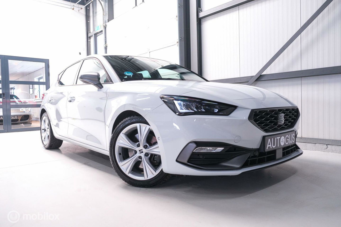 SEAT Leon 1.4 TSI eHybrid PHEV FR Business Intense | Camera | Stoel & stuurwiel verwarming | ACC | LED | Rijklaarprijs |