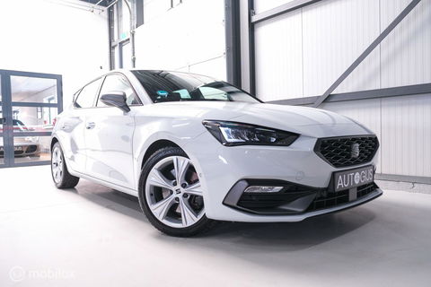 SEAT Leon 1.4 TSI eHybrid PHEV FR Business Intense | Camera | Stoel & stuurwiel verwarming | ACC | LED | Rijklaarprijs |