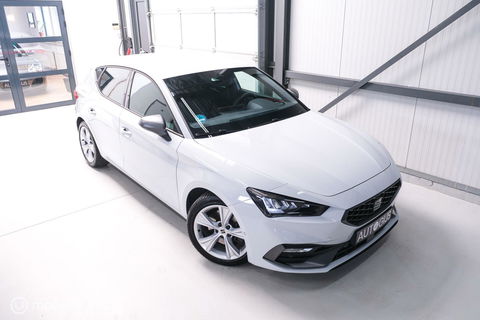 SEAT Leon 1.4 TSI eHybrid PHEV FR Business Intense | Camera | Stoel & stuurwiel verwarming | ACC | LED | Rijklaarprijs |