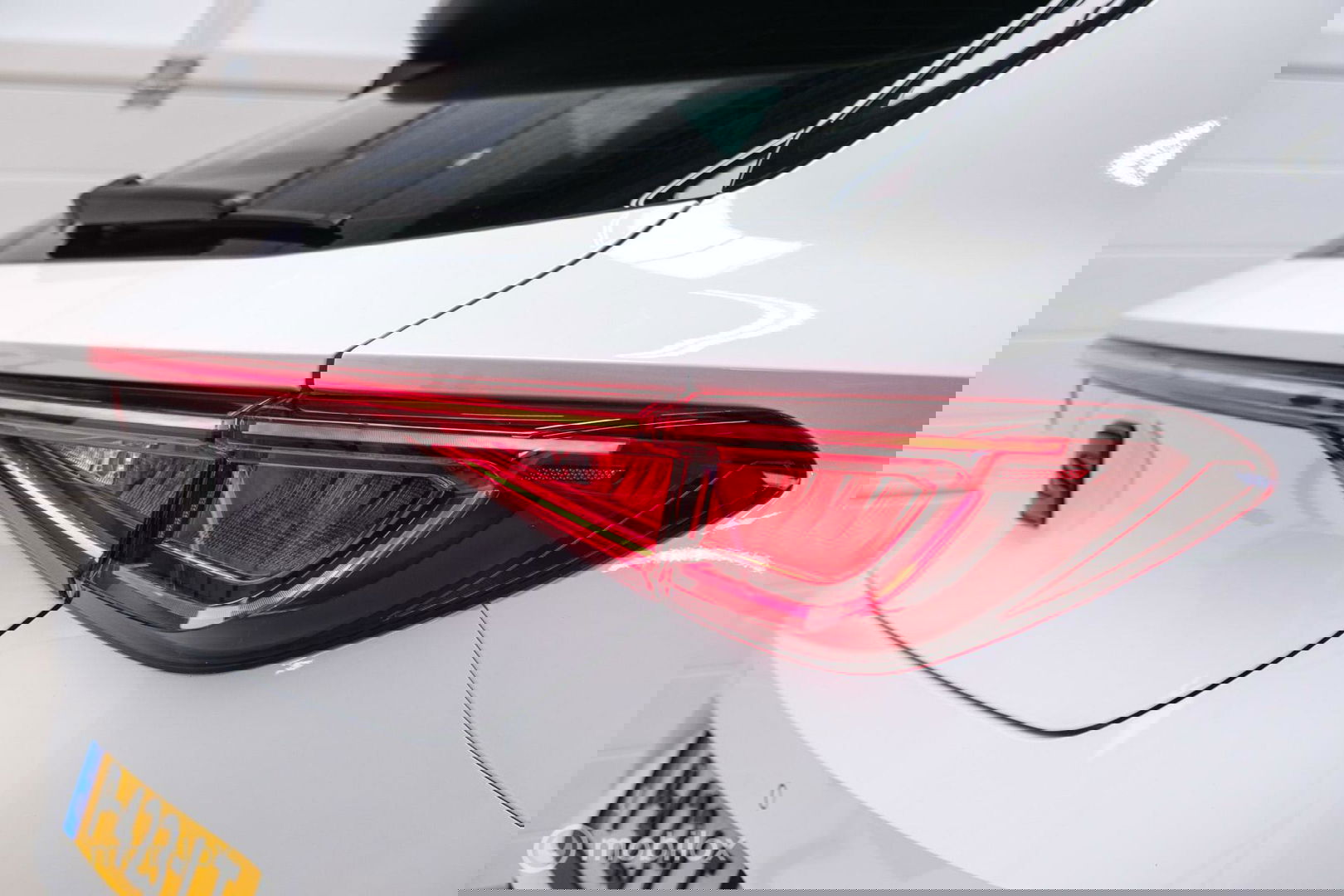 SEAT Leon 1.4 TSI eHybrid PHEV FR Business Intense | Camera | Stoel & stuurwiel verwarming | ACC | LED | Rijklaarprijs |