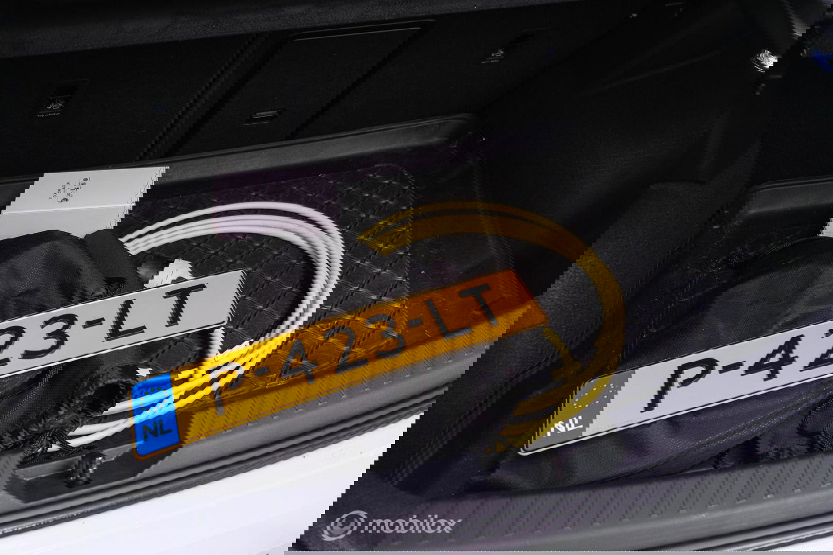 SEAT Leon 1.4 TSI eHybrid PHEV FR Business Intense | Camera | Stoel & stuurwiel verwarming | ACC | LED | Rijklaarprijs |