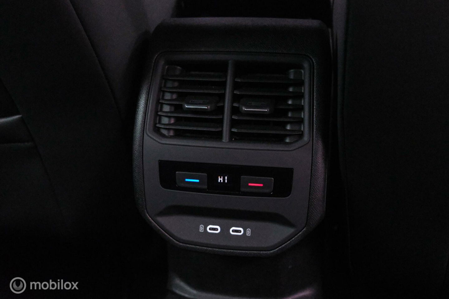 SEAT Leon 1.4 TSI eHybrid PHEV FR Business Intense | Camera | Stoel & stuurwiel verwarming | ACC | LED | Rijklaarprijs |