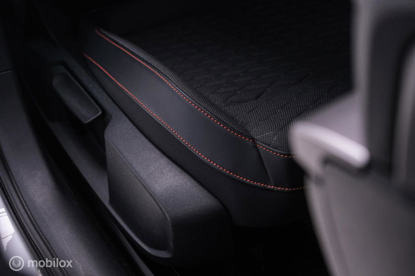 SEAT Leon 1.4 TSI eHybrid PHEV FR Business Intense | Camera | Stoel & stuurwiel verwarming | ACC | LED | Rijklaarprijs |