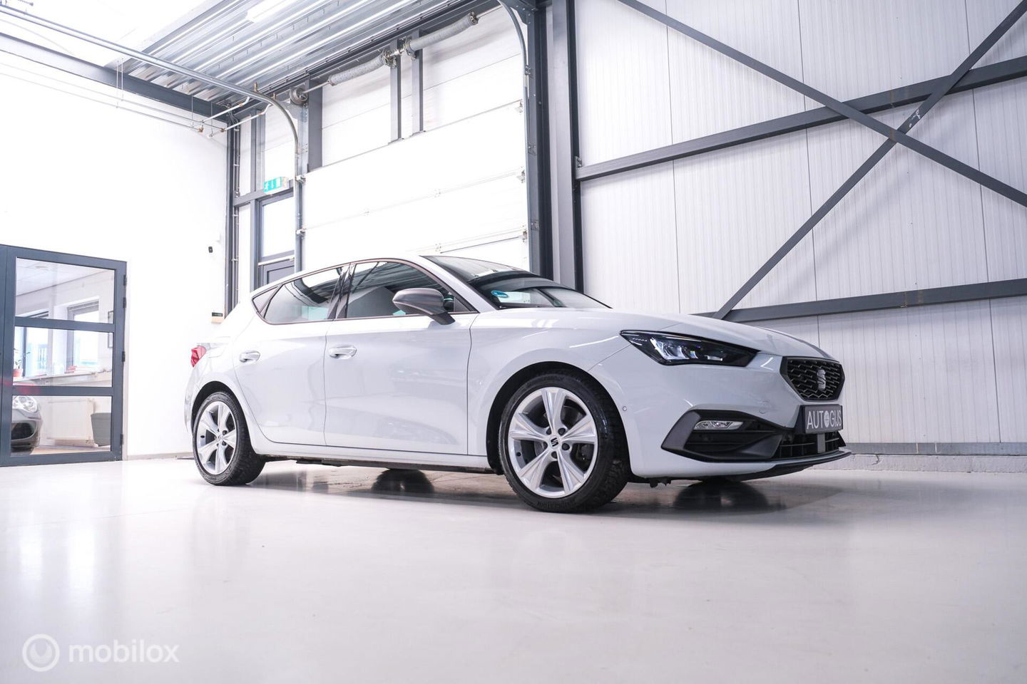 SEAT Leon 1.4 TSI eHybrid PHEV FR Business Intense | Camera | Stoel & stuurwiel verwarming | ACC | LED | Rijklaarprijs |