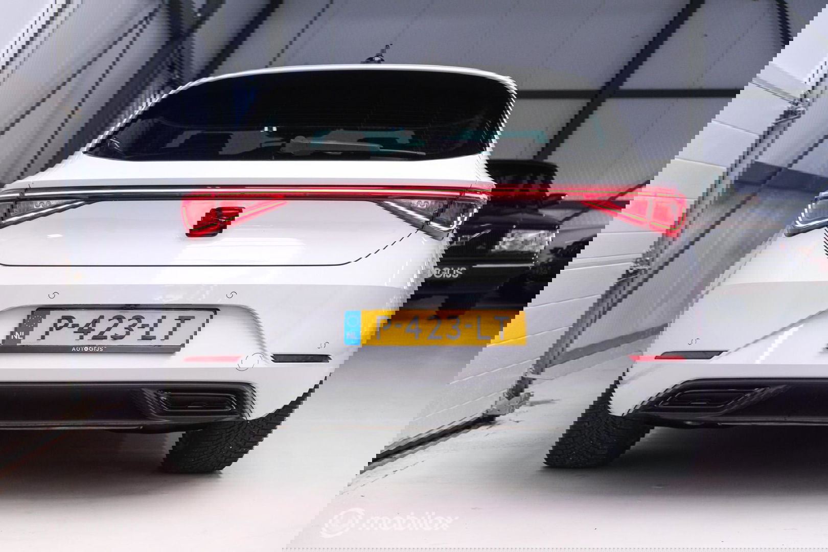 SEAT Leon 1.4 TSI eHybrid PHEV FR Business Intense | Camera | Stoel & stuurwiel verwarming | ACC | LED | Rijklaarprijs |