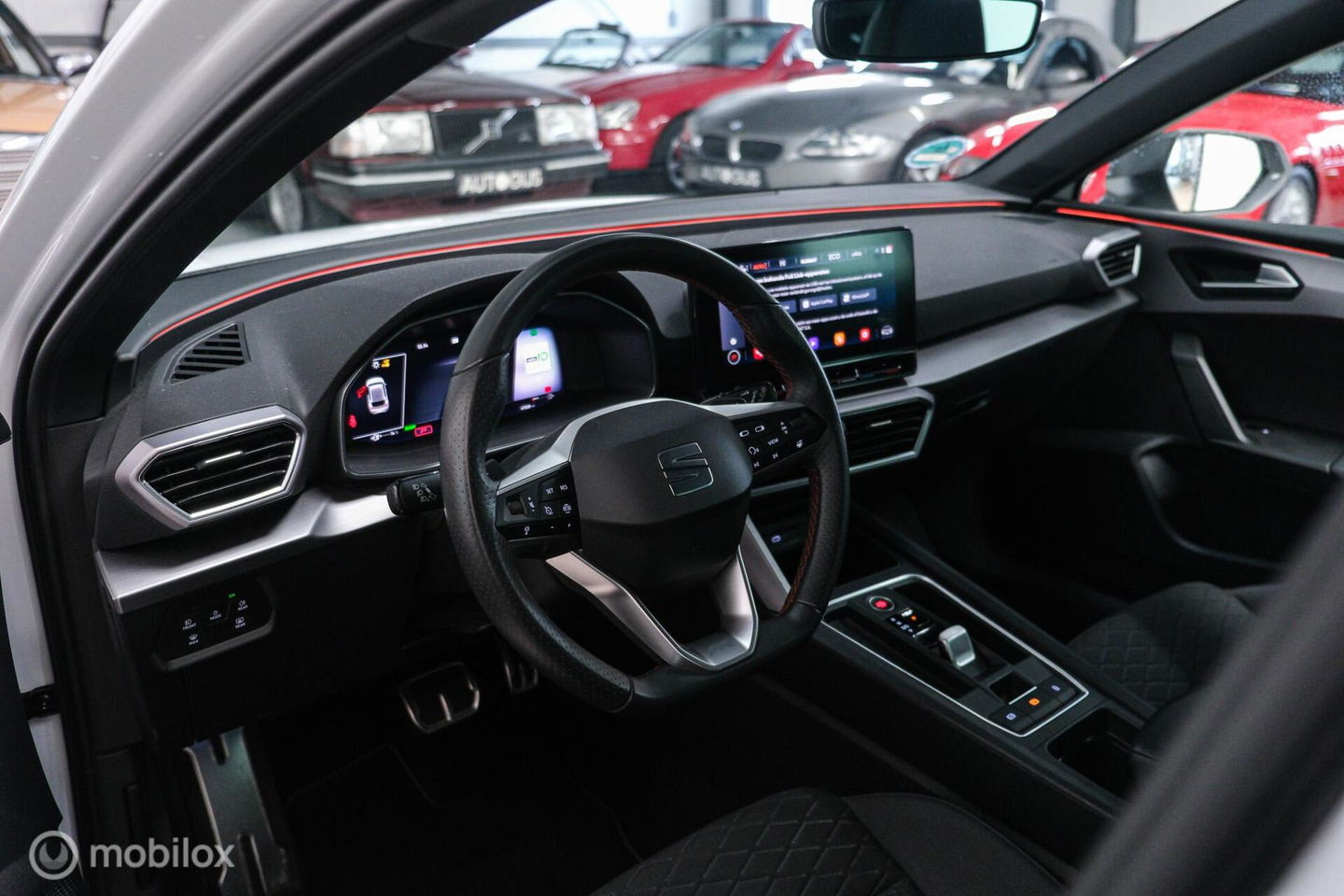 SEAT Leon 1.4 TSI eHybrid PHEV FR Business Intense | Camera | Stoel & stuurwiel verwarming | ACC | LED | Rijklaarprijs |