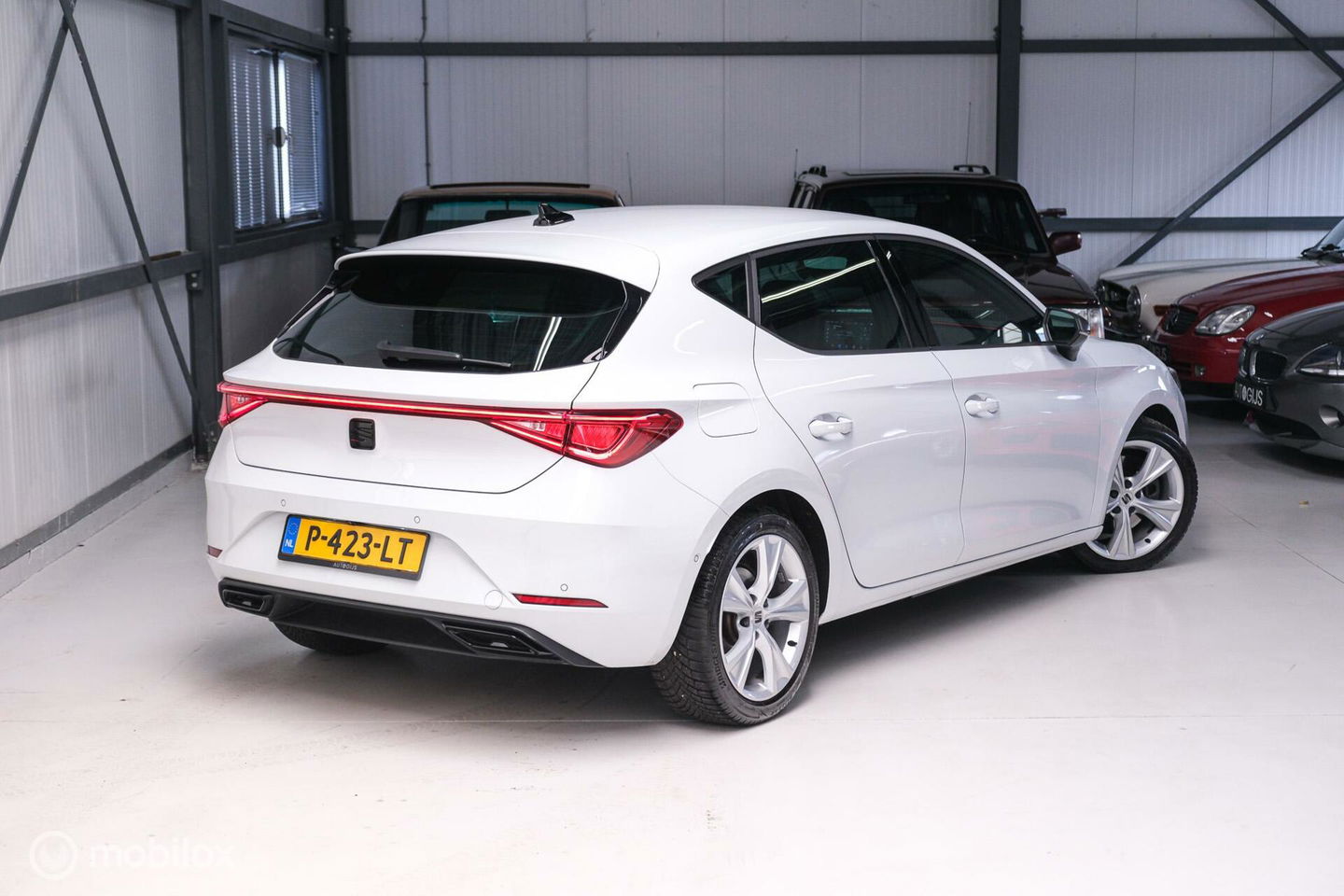 SEAT Leon 1.4 TSI eHybrid PHEV FR Business Intense | Camera | Stoel & stuurwiel verwarming | ACC | LED | Rijklaarprijs |