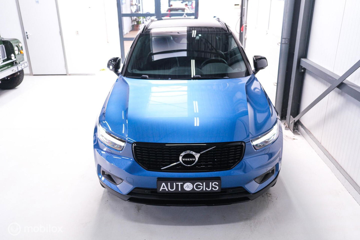 Volvo XC40 1.5 T5 Recharge R-Design 262 pk | Harman Kardon | Stoel & stuurverwarming | Trekhaak | LED | Alcantara | Rijklaar |