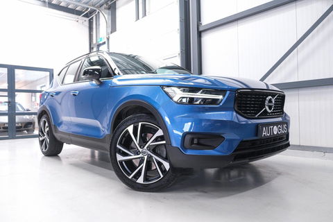 Volvo XC40 1.5 T5 Recharge R-Design 262 pk | Harman Kardon | Stoel & stuurverwarming | Trekhaak | LED | Alcantara | Rijklaar |