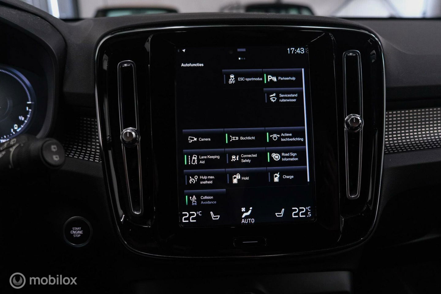 Volvo XC40 1.5 T5 Recharge R-Design 262 pk | Harman Kardon | Stoel & stuurverwarming | Trekhaak | LED | Alcantara | Rijklaar |