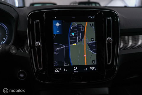 Volvo XC40 1.5 T5 Recharge R-Design 262 pk | Harman Kardon | Stoel & stuurverwarming | Trekhaak | LED | Alcantara | Rijklaar |