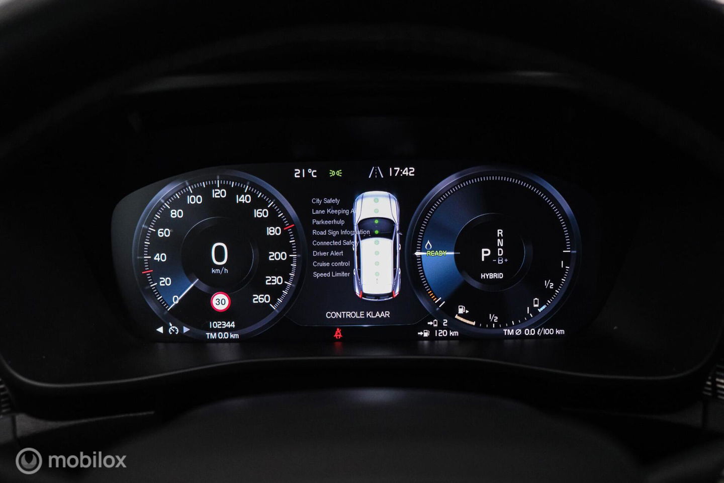 Volvo XC40 1.5 T5 Recharge R-Design 262 pk | Harman Kardon | Stoel & stuurverwarming | Trekhaak | LED | Alcantara | Rijklaar |