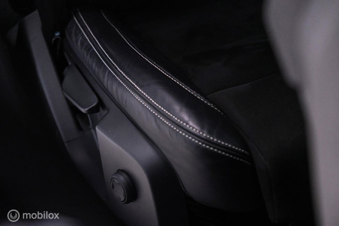 Volvo XC40 1.5 T5 Recharge R-Design 262 pk | Harman Kardon | Stoel & stuurverwarming | Trekhaak | LED | Alcantara | Rijklaar |