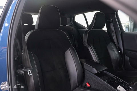 Volvo XC40 1.5 T5 Recharge R-Design 262 pk | Harman Kardon | Stoel & stuurverwarming | Trekhaak | LED | Alcantara | Rijklaar |