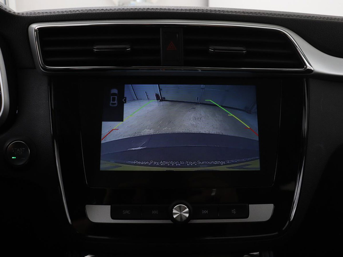 MG ZS EV Luxury 45 kWh | Panoramadak | Leder | Stoelverwarming | Carplay | Adaptive cruise | Camera | Keyless | Full LED | Navigatie