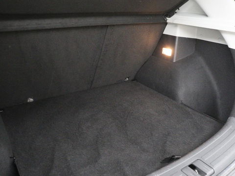 MG ZS EV Luxury 45 kWh | Panoramadak | Leder | Stoelverwarming | Carplay | Adaptive cruise | Camera | Keyless | Full LED | Navigatie