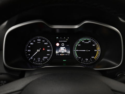 MG ZS EV Luxury 45 kWh | Panoramadak | Leder | Stoelverwarming | Carplay | Adaptive cruise | Camera | Keyless | Full LED | Navigatie