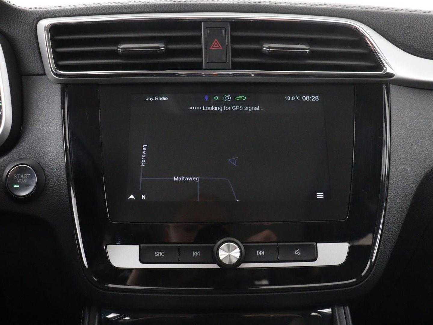 MG ZS EV Luxury 45 kWh | Panoramadak | Leder | Stoelverwarming | Carplay | Adaptive cruise | Camera | Keyless | Full LED | Navigatie