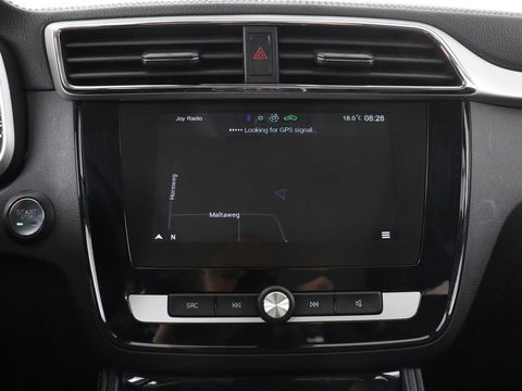 MG ZS EV Luxury 45 kWh | Panoramadak | Leder | Stoelverwarming | Carplay | Adaptive cruise | Camera | Keyless | Full LED | Navigatie
