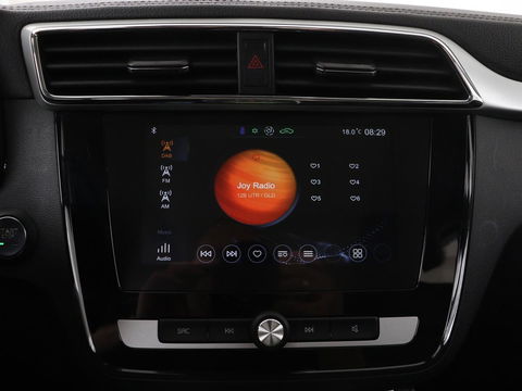 MG ZS EV Luxury 45 kWh | Panoramadak | Leder | Stoelverwarming | Carplay | Adaptive cruise | Camera | Keyless | Full LED | Navigatie