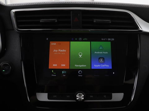 MG ZS EV Luxury 45 kWh | Panoramadak | Leder | Stoelverwarming | Carplay | Adaptive cruise | Camera | Keyless | Full LED | Navigatie