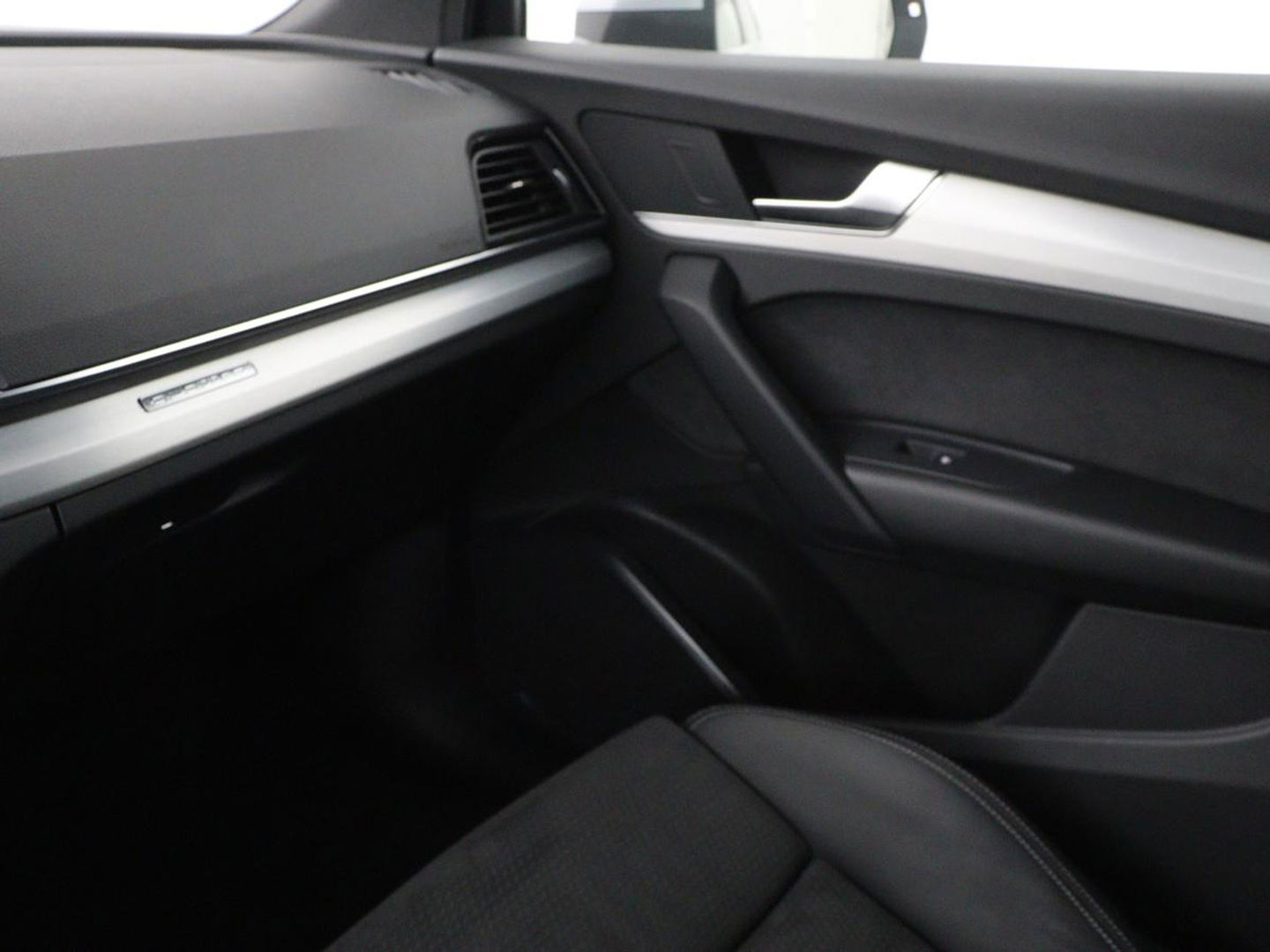 Audi Q5 Sportback 50 TFSI e S edition | Stoelverwarming | Adaptive cruise | Carplay | Matrix LED | Half leder | Sportstoelen | Virtual Cockpit | PHEV