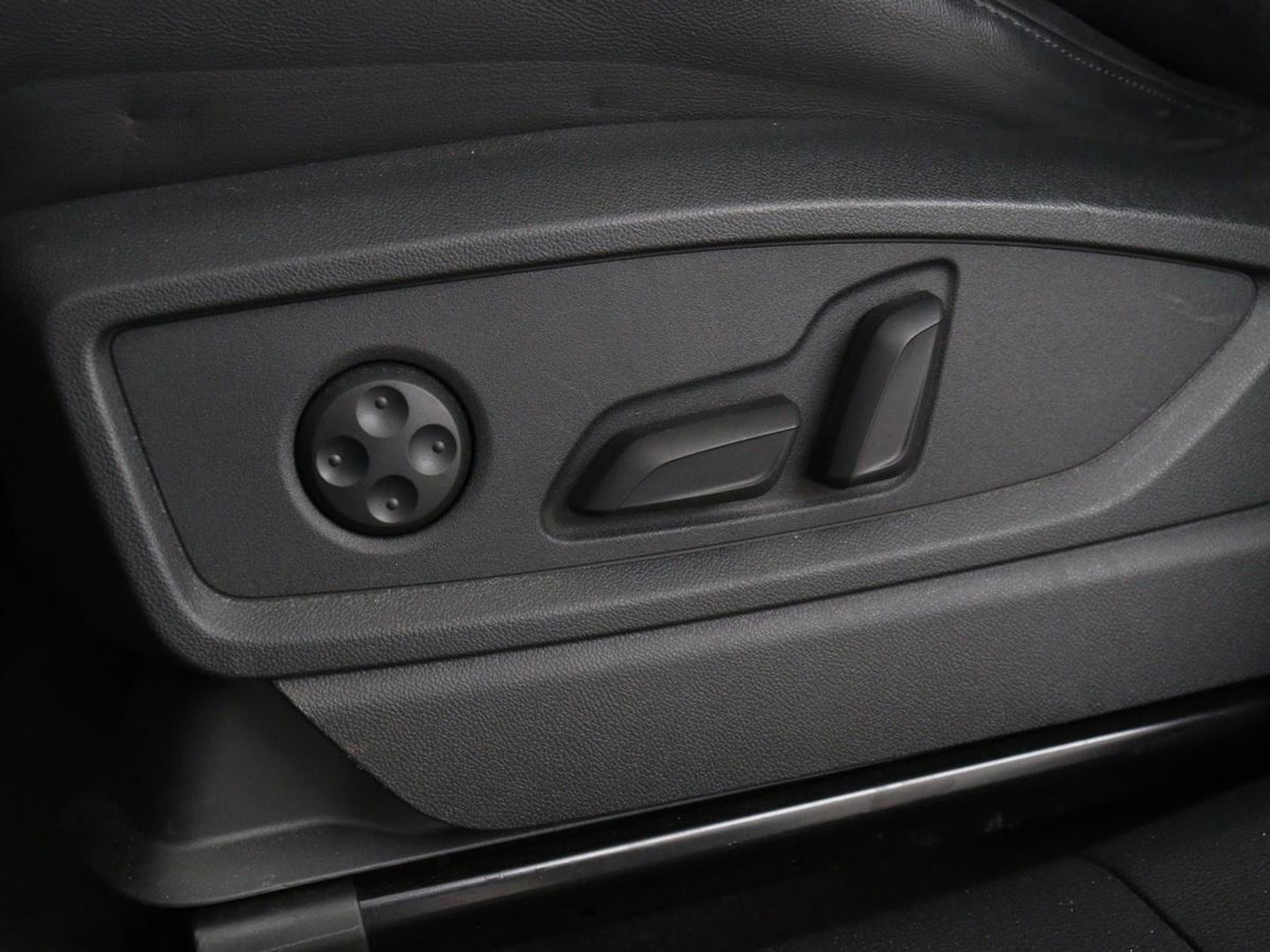 Audi Q5 Sportback 50 TFSI e S edition | Stoelverwarming | Adaptive cruise | Carplay | Matrix LED | Half leder | Sportstoelen | Virtual Cockpit | PHEV