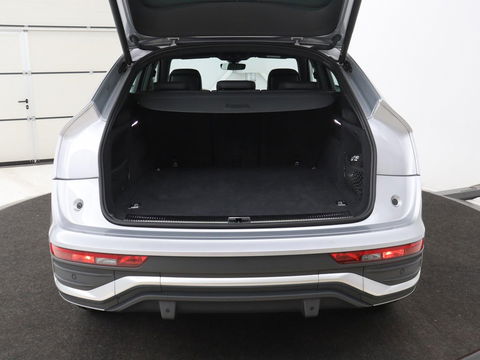 Audi Q5 Sportback 50 TFSI e S edition | Stoelverwarming | Adaptive cruise | Carplay | Matrix LED | Half leder | Sportstoelen | Virtual Cockpit | PHEV