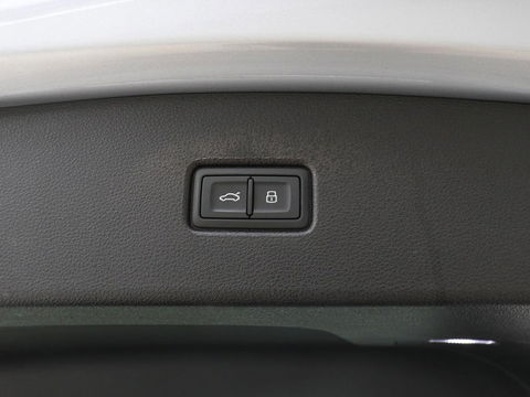 Audi Q5 Sportback 50 TFSI e S edition | Stoelverwarming | Adaptive cruise | Carplay | Matrix LED | Half leder | Sportstoelen | Virtual Cockpit | PHEV