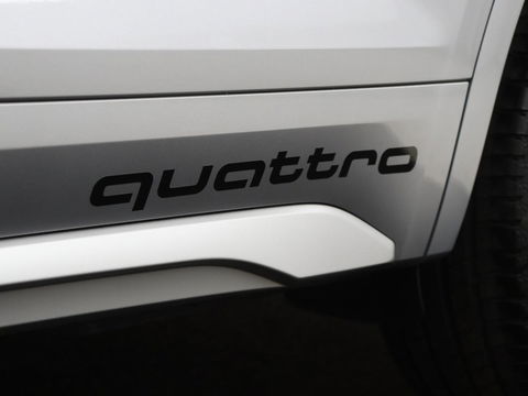 Audi Q5 Sportback 50 TFSI e S edition | Stoelverwarming | Adaptive cruise | Carplay | Matrix LED | Half leder | Sportstoelen | Virtual Cockpit | PHEV