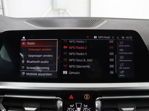 BMW 3 Serie 318i Executive Edition | Sport Line | Stoelverwarming | Camera | Trekhaak | Half leder | Full LED | Carplay | Live Cockpit