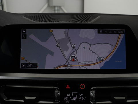 BMW 3 Serie 318i Executive Edition | Sport Line | Stoelverwarming | Camera | Trekhaak | Half leder | Full LED | Carplay | Live Cockpit