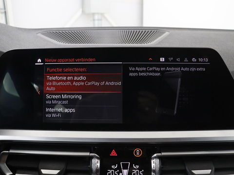 BMW 3 Serie 318i Executive Edition | Sport Line | Stoelverwarming | Camera | Trekhaak | Half leder | Full LED | Carplay | Live Cockpit
