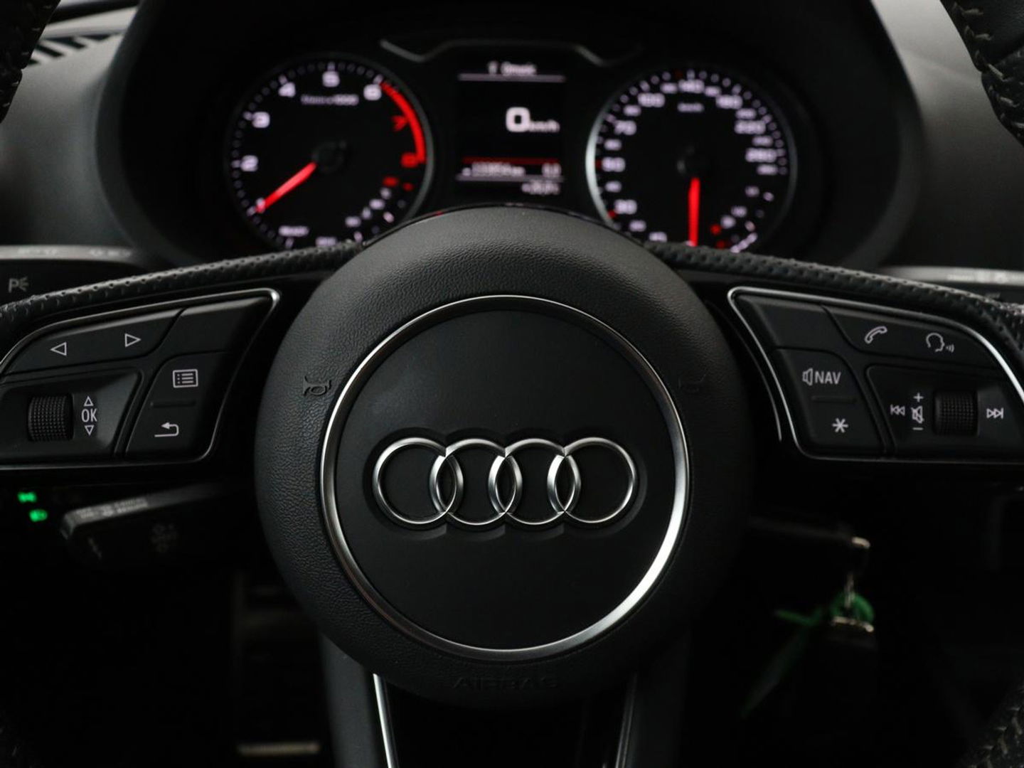 Audi A3 1.0 TFSI Sport S Line Edition | Full LED | Sportstoelen | Navigatie | Climate control | Parkeerhulp | Cruise control