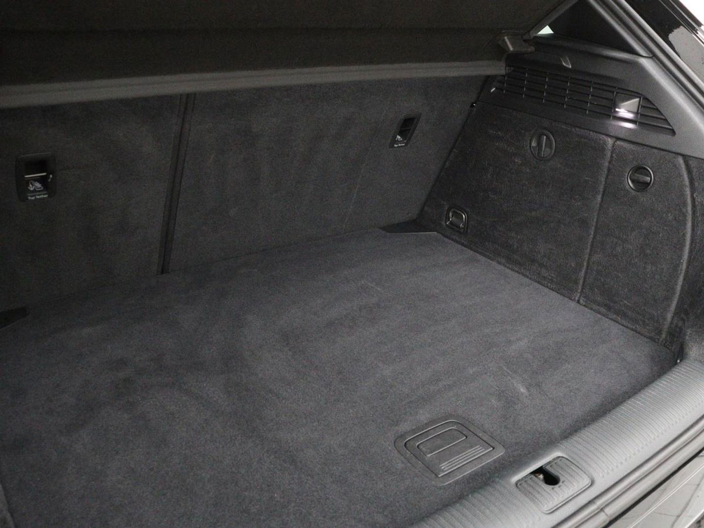 Audi A3 1.0 TFSI Sport S Line Edition | Full LED | Sportstoelen | Navigatie | Climate control | Parkeerhulp | Cruise control