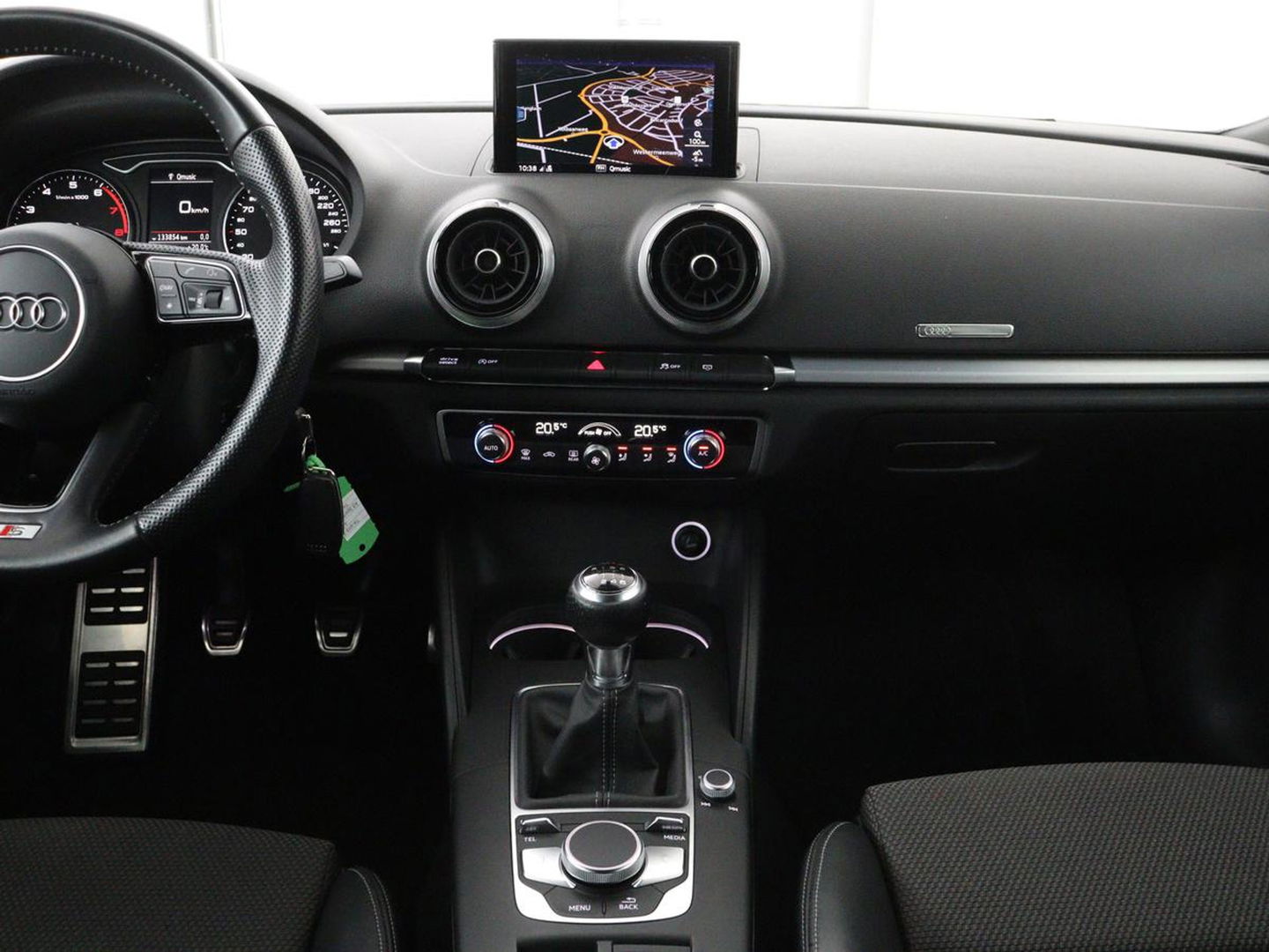 Audi A3 1.0 TFSI Sport S Line Edition | Full LED | Sportstoelen | Navigatie | Climate control | Parkeerhulp | Cruise control