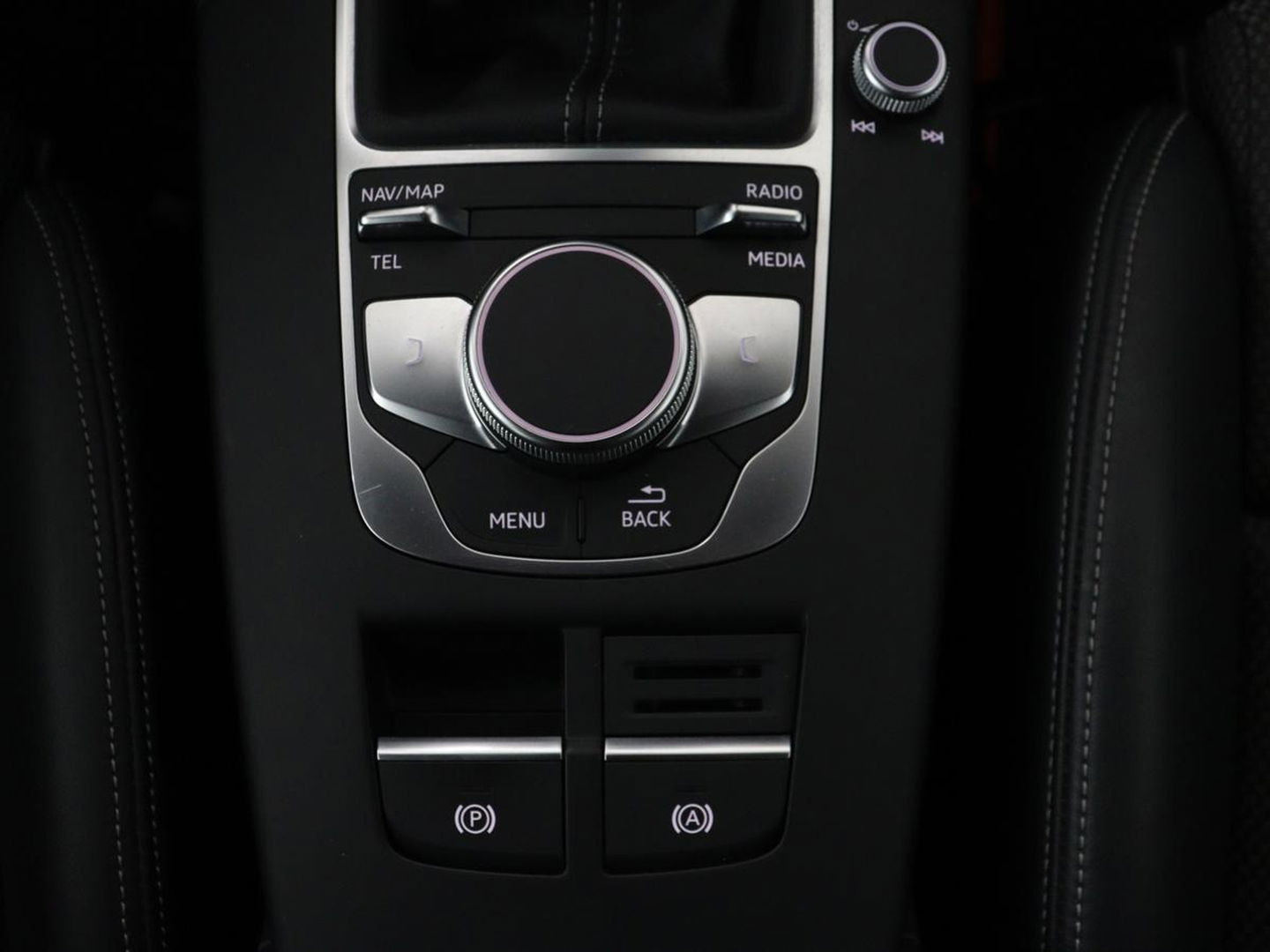 Audi A3 1.0 TFSI Sport S Line Edition | Full LED | Sportstoelen | Navigatie | Climate control | Parkeerhulp | Cruise control