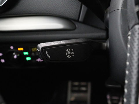 Audi A3 1.0 TFSI Sport S Line Edition | Full LED | Sportstoelen | Navigatie | Climate control | Parkeerhulp | Cruise control
