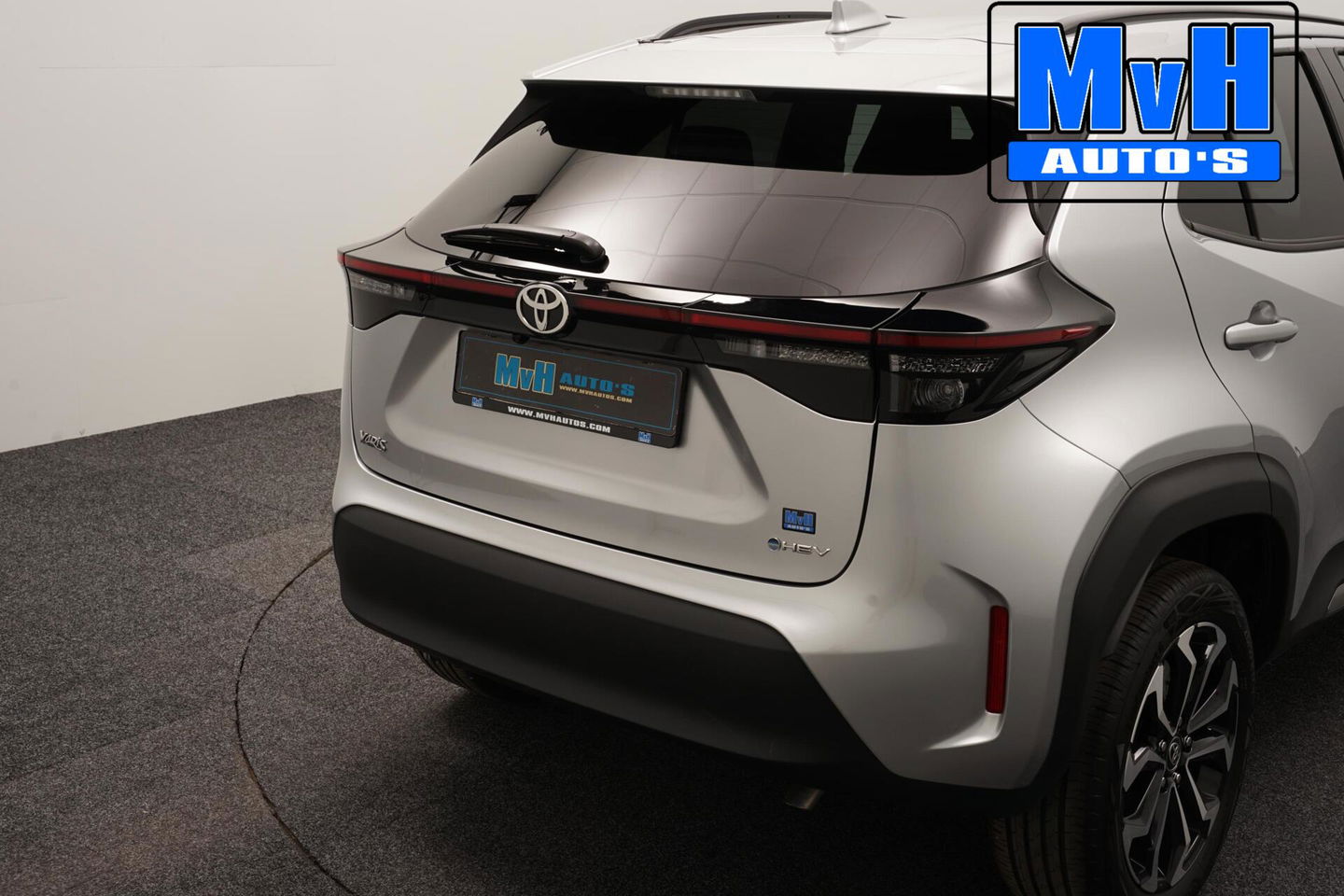 Toyota Yaris Cross 1.5 Hybrid Business Plus|LUXE!|NAVI|CAMERA