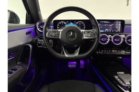 Mercedes-Benz A-Klasse 180 AMG Sfeer Virtual Clima Cruise Camera Navi LED PDC 18"LMV